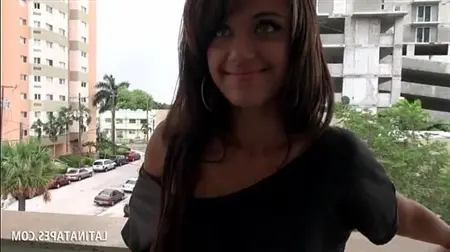 Girl on the balcony sucks dick
